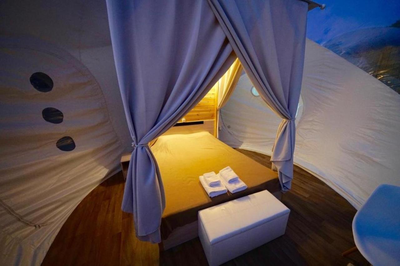 Hotel Bubble Tent Nea Moudania Exteriér fotografie